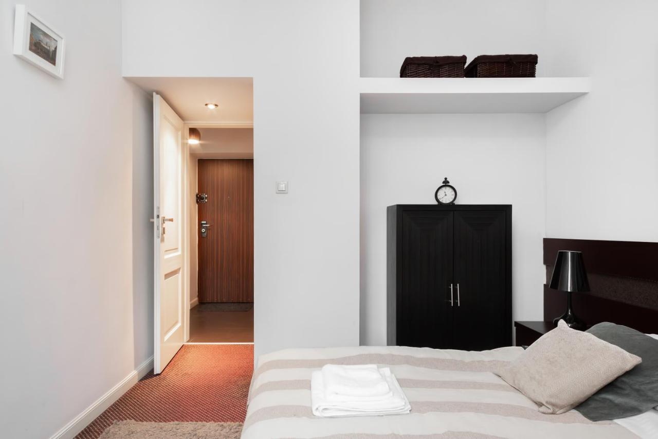 Stars Apartaments City Center By Noclegi Renters Varsavia Esterno foto