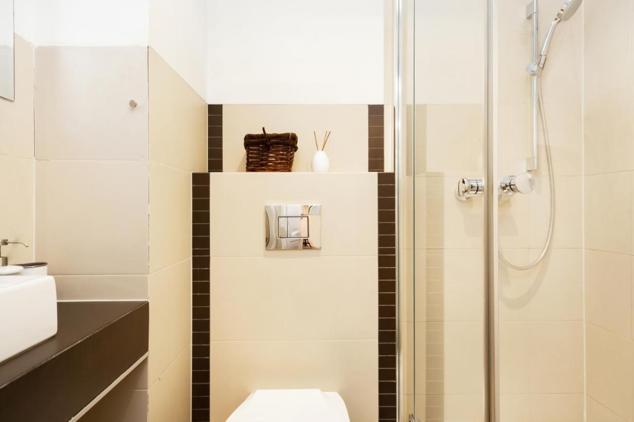Stars Apartaments City Center By Noclegi Renters Varsavia Esterno foto