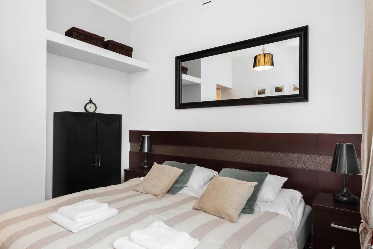 Stars Apartaments City Center By Noclegi Renters Varsavia Esterno foto